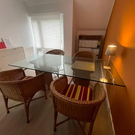 公寓 Zwei Zimmer, Kueche, Badezimmer, Aufenthaltsraum *