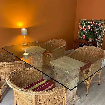 公寓 Zwei Zimmer, Kueche, Badezimmer, Aufenthaltsraum