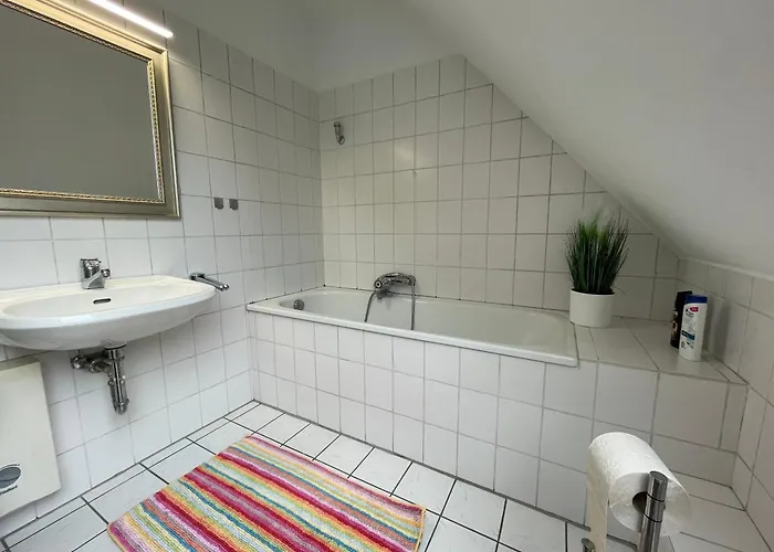 Lejlighed Zwei Zimmer, Kueche, Badezimmer, Aufenthaltsraum