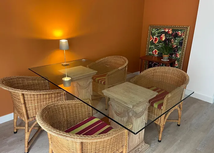 Lejlighed Zwei Zimmer, Kueche, Badezimmer, Aufenthaltsraum